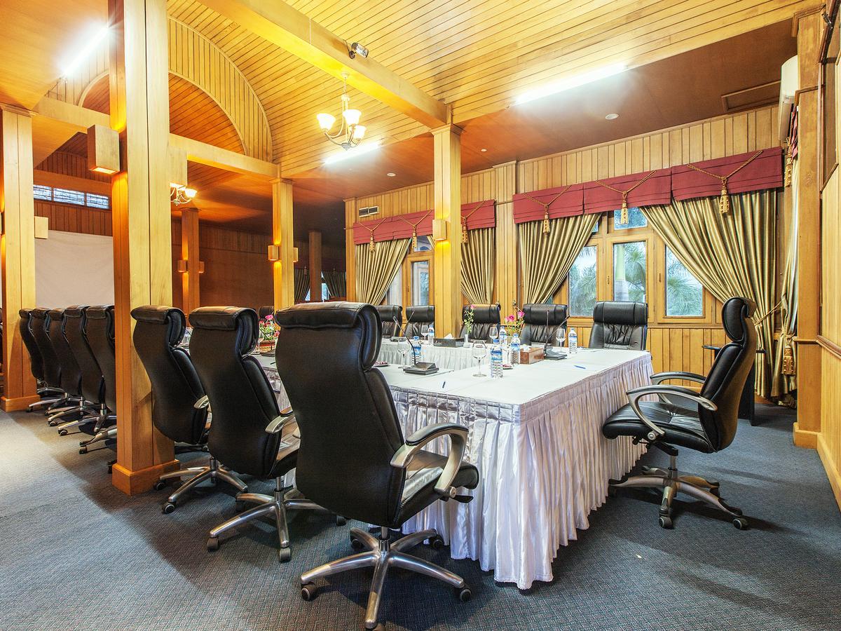Aye Thar Yar Golf Resort Taunggyi Dış mekan fotoğraf