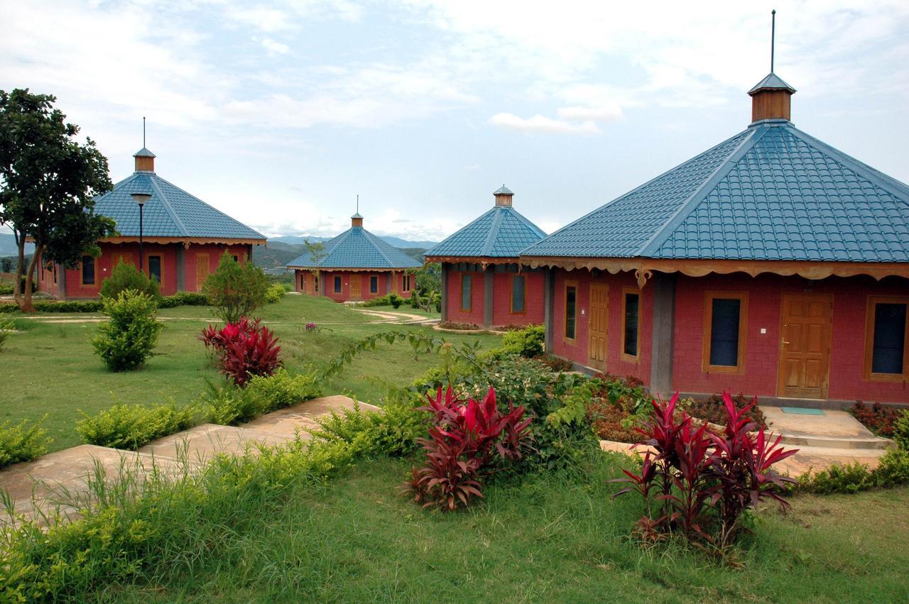 Aye Thar Yar Golf Resort Taunggyi Dış mekan fotoğraf